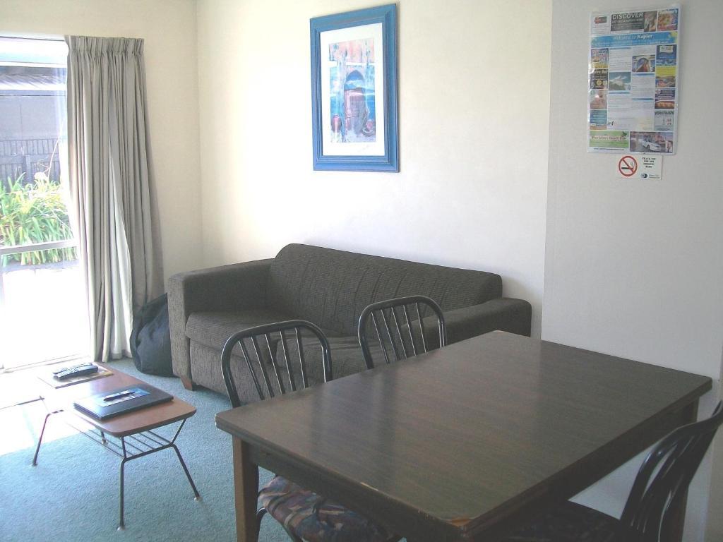 Cedar Court Motel Napier Ngoại thất bức ảnh