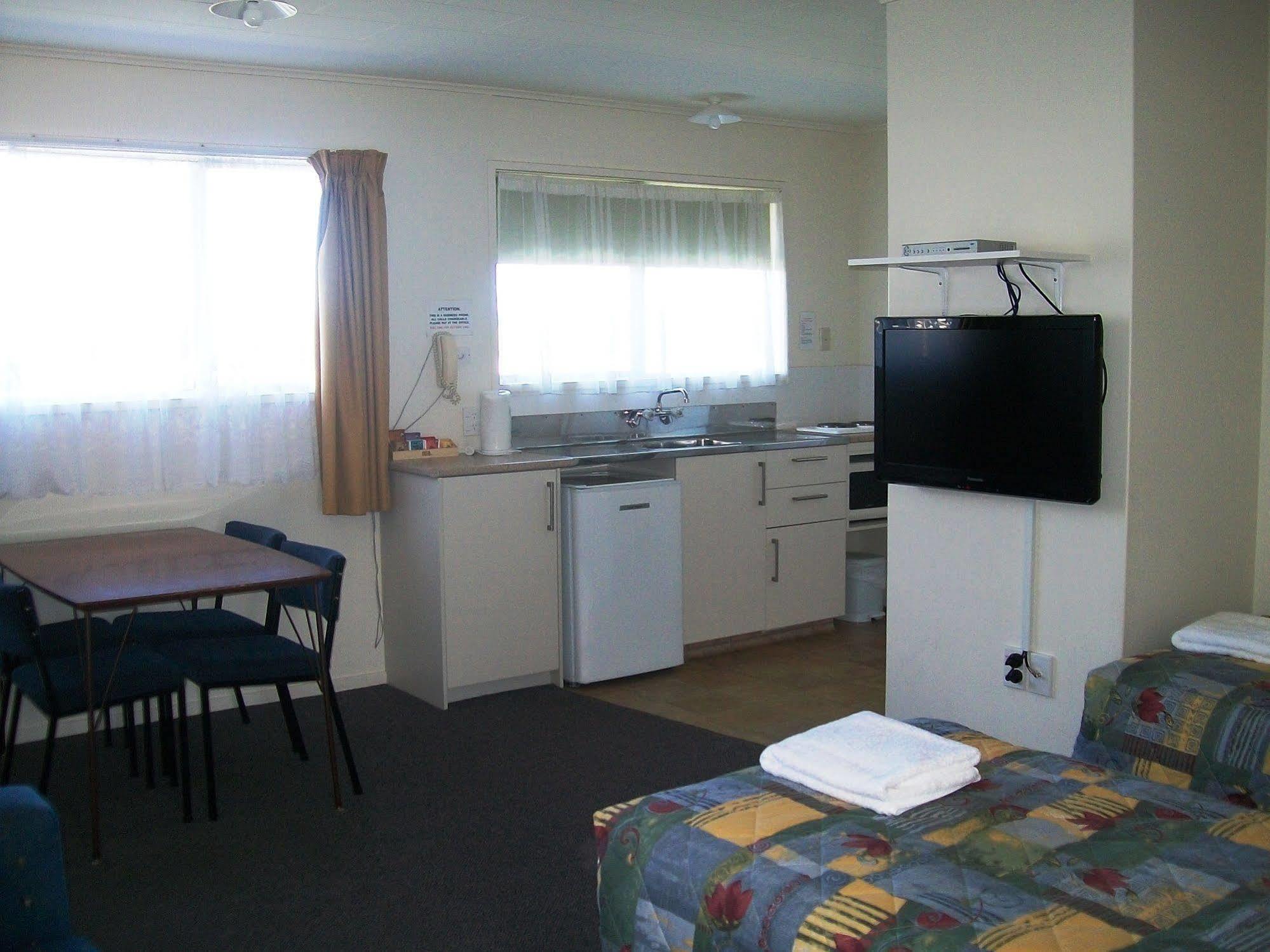 Cedar Court Motel Napier Ngoại thất bức ảnh