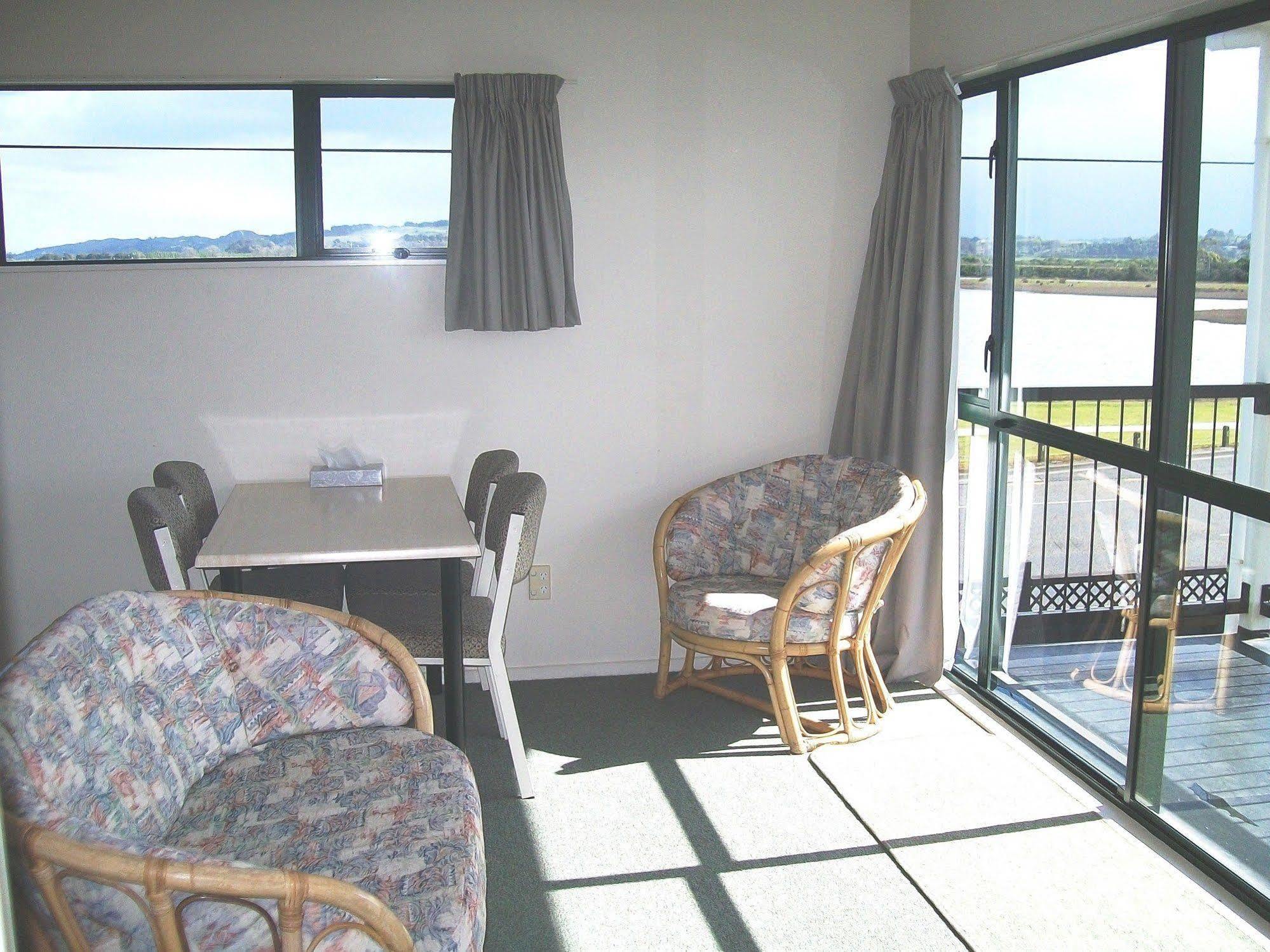 Cedar Court Motel Napier Ngoại thất bức ảnh